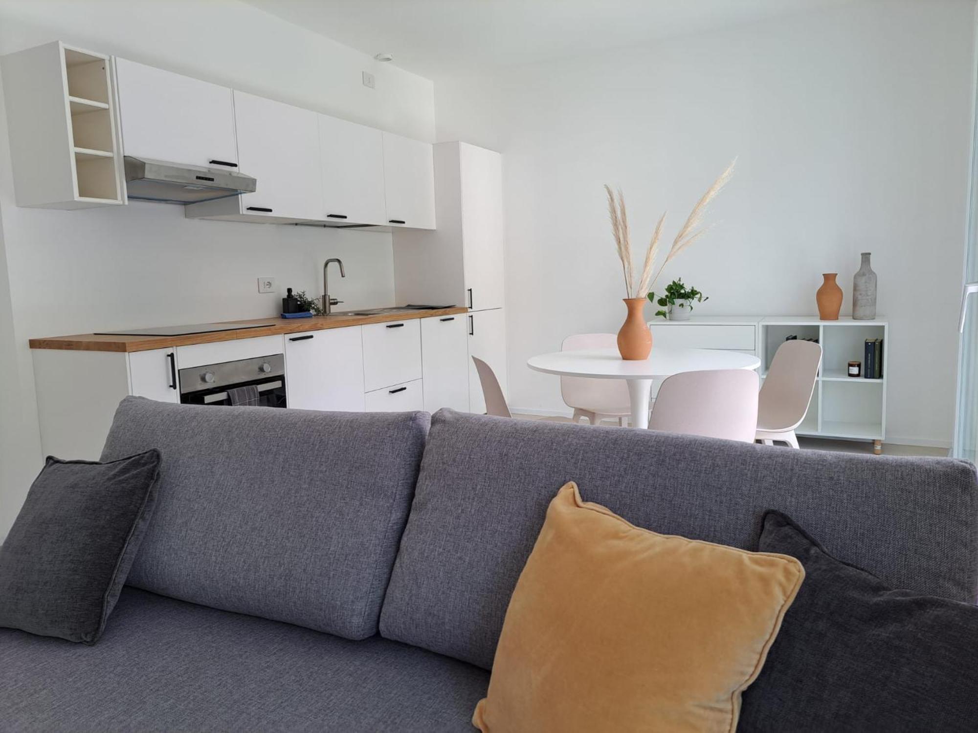 Lario Suite Apartments By Quokka 360 - With Parking Next To Como City المظهر الخارجي الصورة