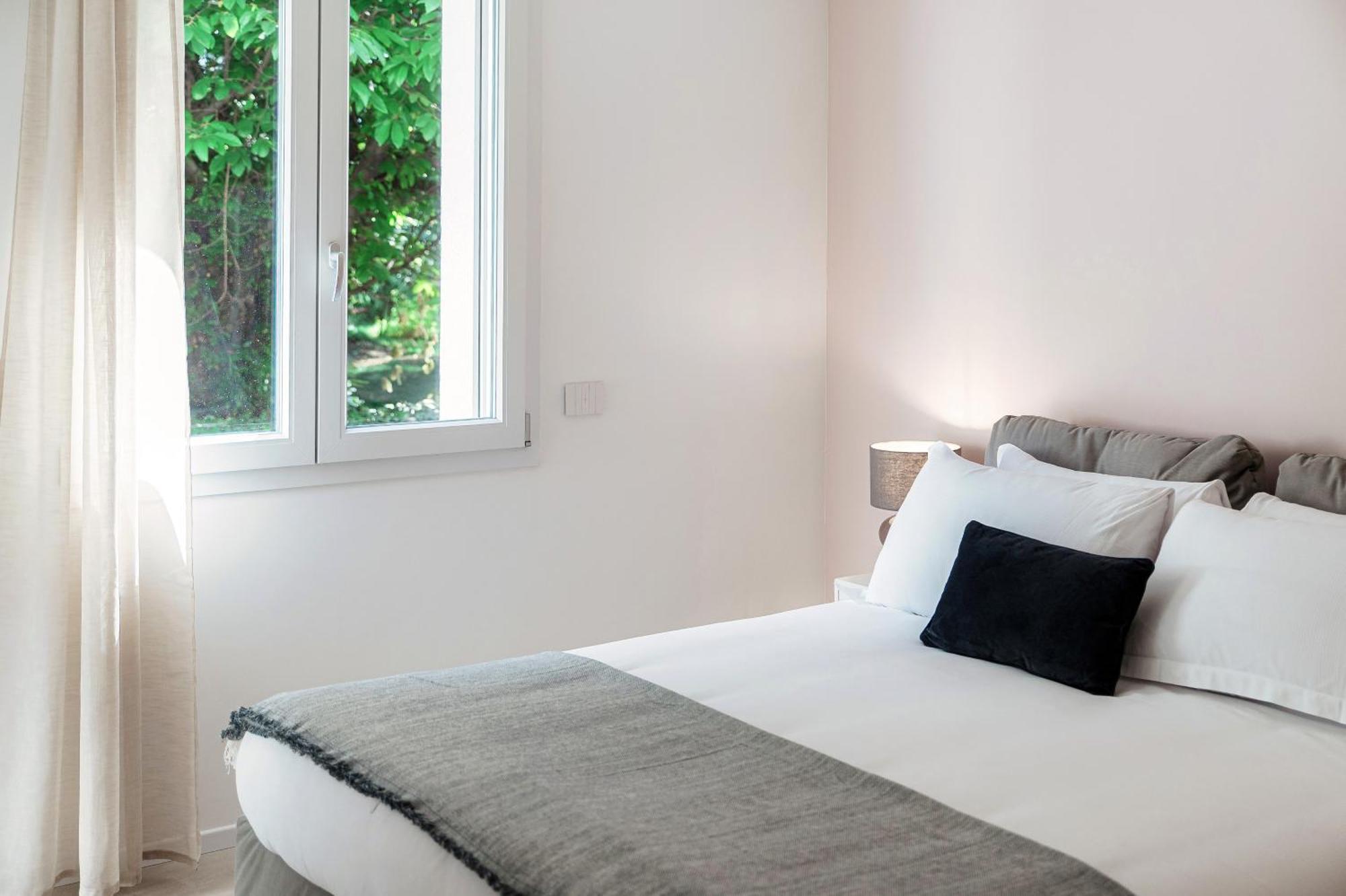 Lario Suite Apartments By Quokka 360 - With Parking Next To Como City المظهر الخارجي الصورة